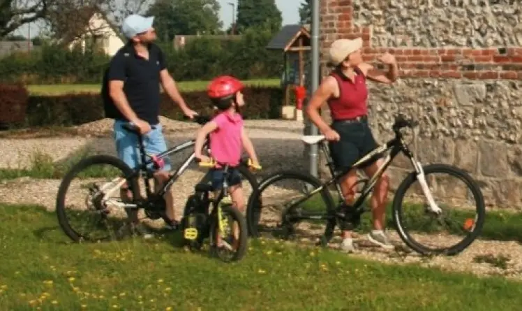 Echappée vélo en Famille entre Tiny house et SPA