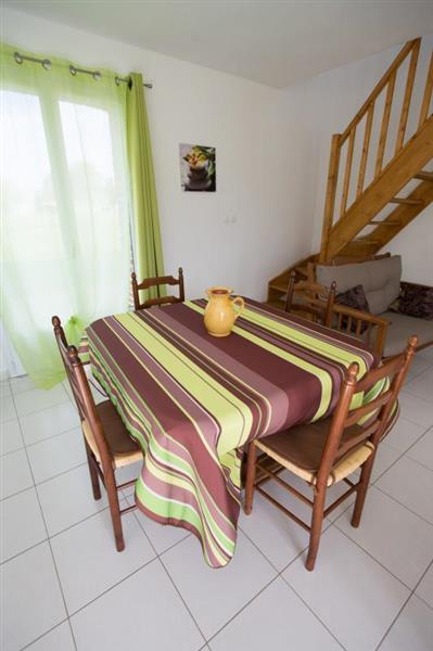 G4059-1dcbb13fd2754f7e8582a8124d63f86c