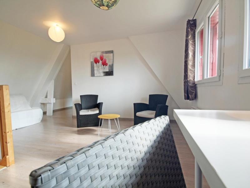 G4066-fa2f5cb97b1a4c75b154e5e206c833d9