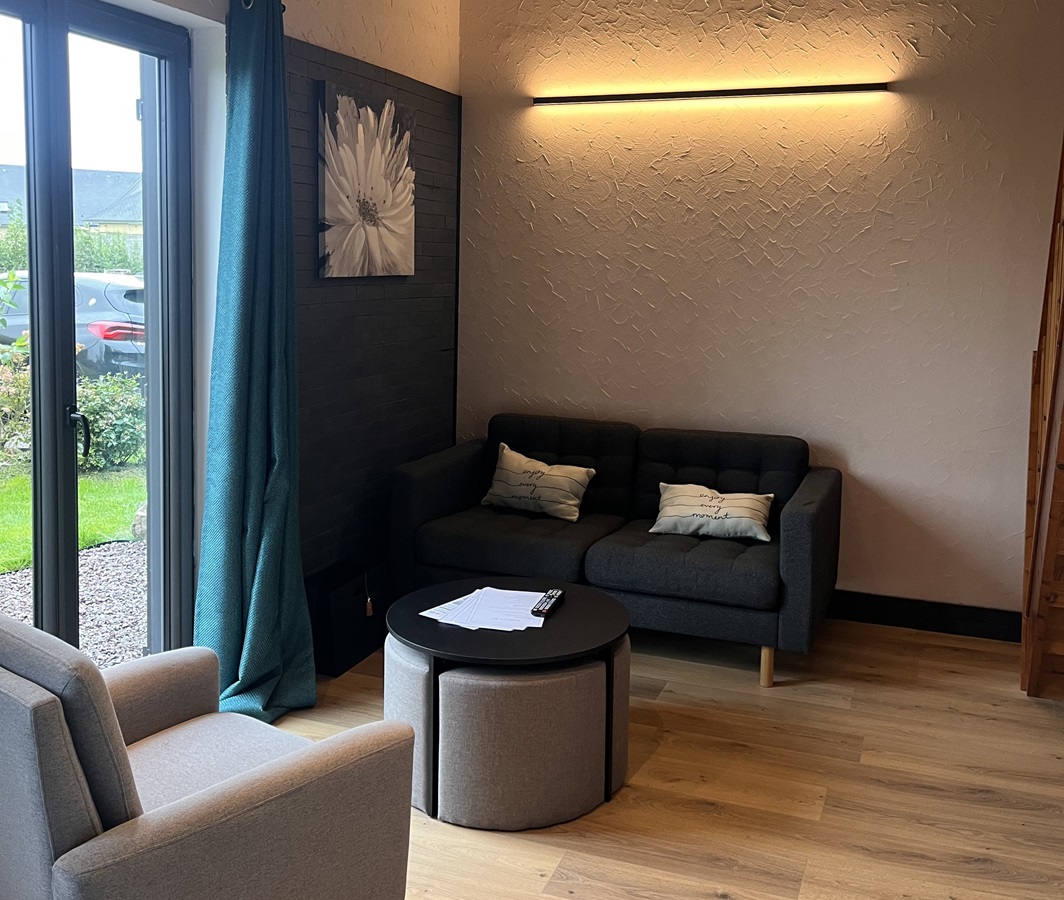 Gite-six-personnes-vieux-manoir-copyright-Maison-du-centre--3-