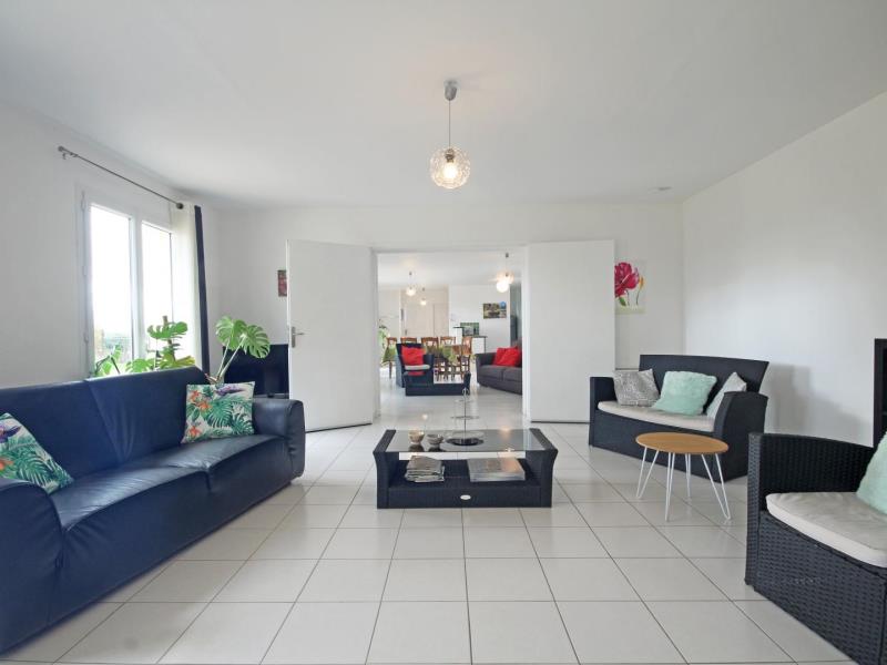 G4065-ce7c5b989fd24223ab44e7fe9a79e1b9