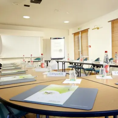 Hôtel Campanile Rouen Nord Barentin
