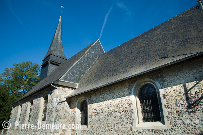 longuerue-eglise-h4099i75yix8