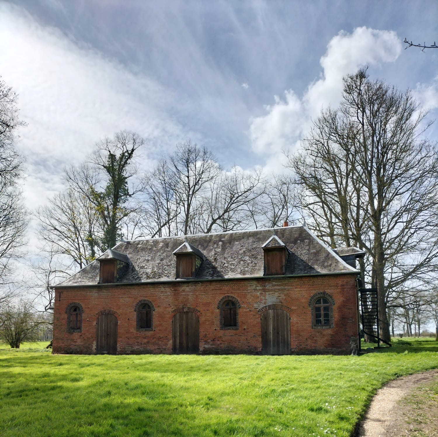 140eb2a3-da44-465d-8b5a-3569c9126130