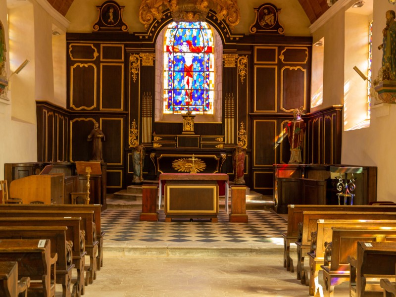 5--Eglise-Pissy-Poville--800x600-