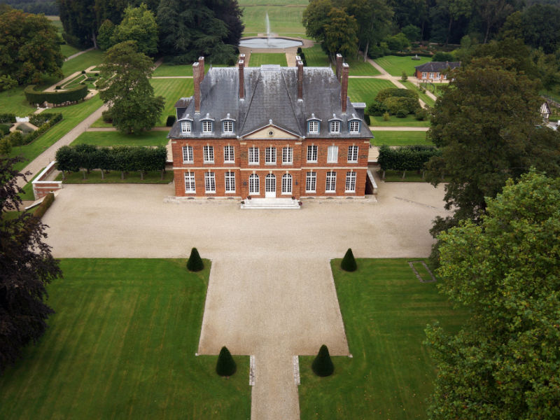 Facade-du-Chateau-cote-Cour-d-honneur