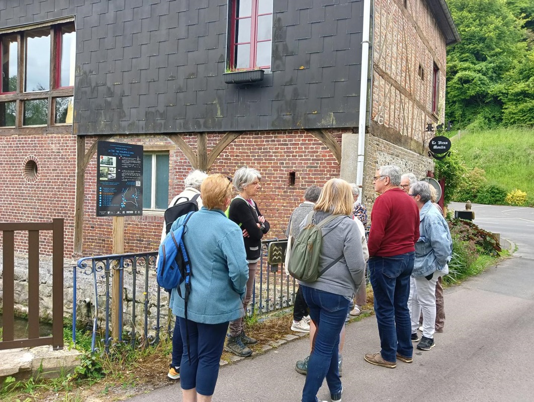 marche-du-patrimoine-le-vieux-moulin-Club-des-aines-clerois-2024