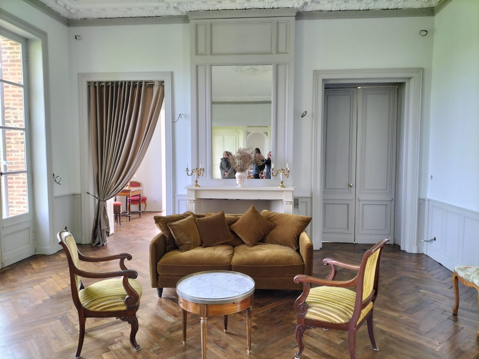 WhatsApp-Image-2024-04-05-at-10.33.57