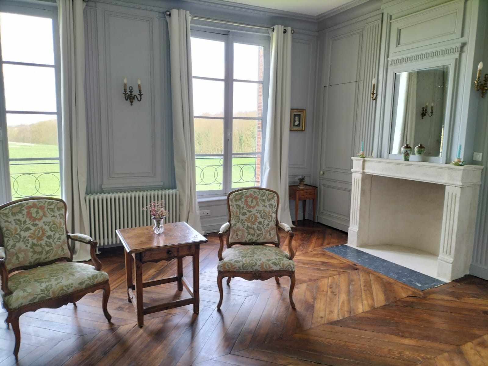 WhatsApp-Image-2024-04-05-at-10.33.48