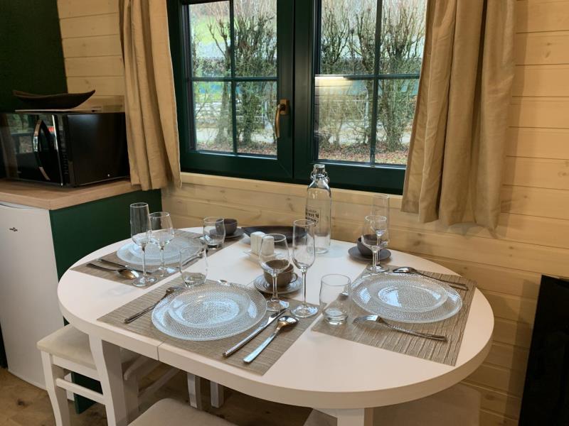 G6141-6258eddef7014c228fd485207617b0bd