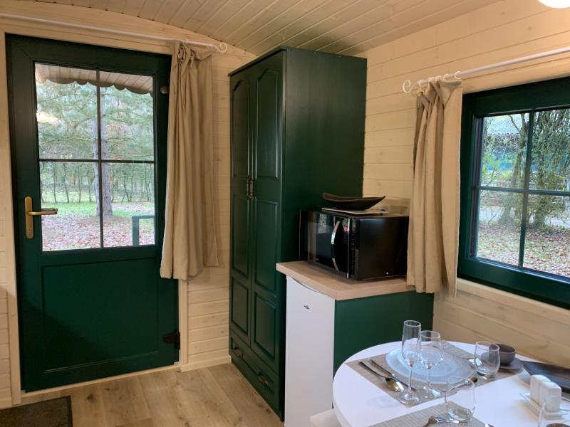 G6141-b475716894df430f93093af485ee1803