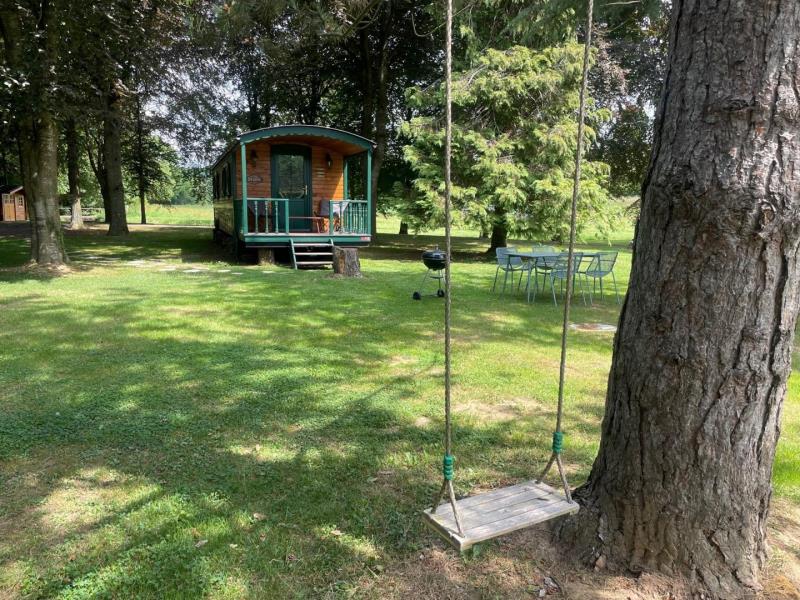 G6141-5324a8638b7548119cc8741904f9615f