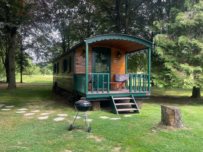 G6141-5a6ce4a093b547c6b0bc307e918aac4e