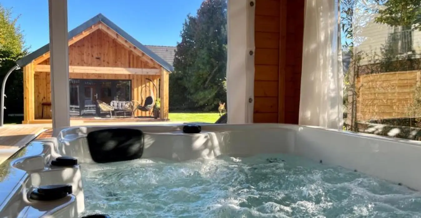 Le Cottage des Hauts Poiriers - Piscine & Spa
