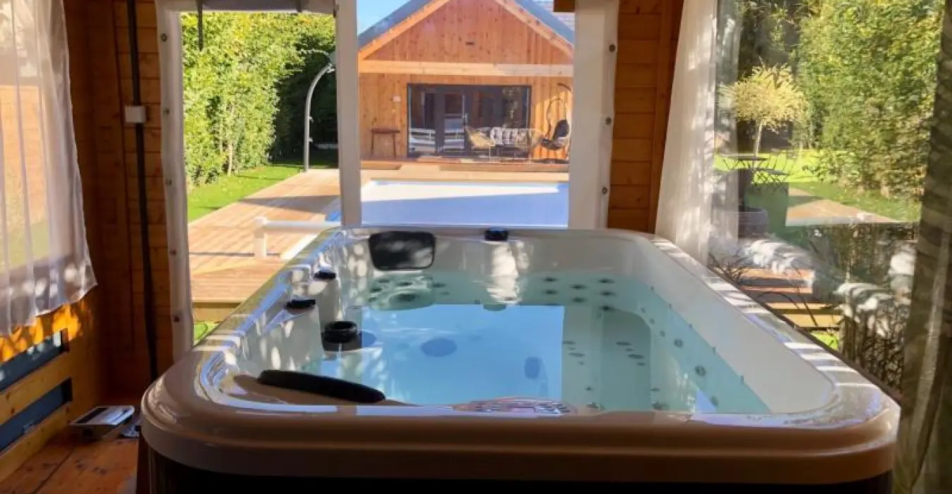 Le Cottage des Hauts Poiriers - Piscine & Spa
