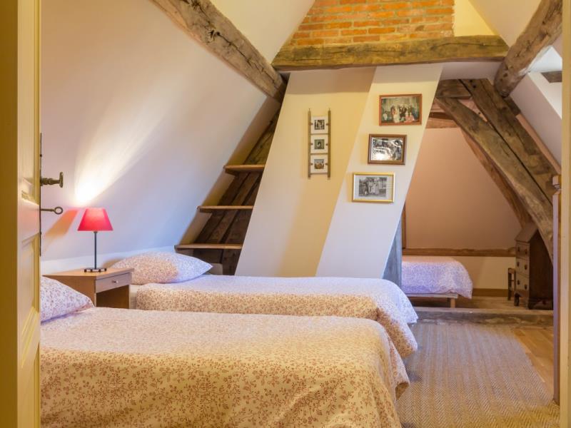 G4025-582e11a4879141fdb48bf9f5c0d10638