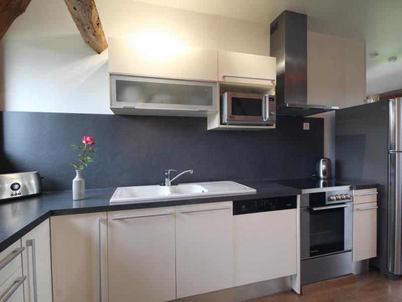 G4062-e5a92620f74a409d82ae236ee07c0234