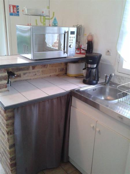 G6007-674a8a6594fc4718a0136f8c98850a07