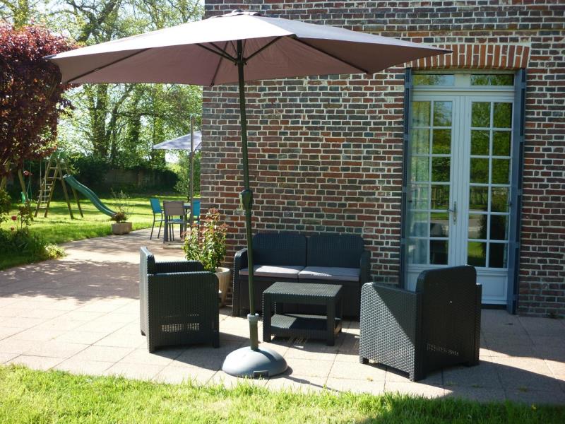 G4117-d27f654e83a645f2bb7feee336825ea5