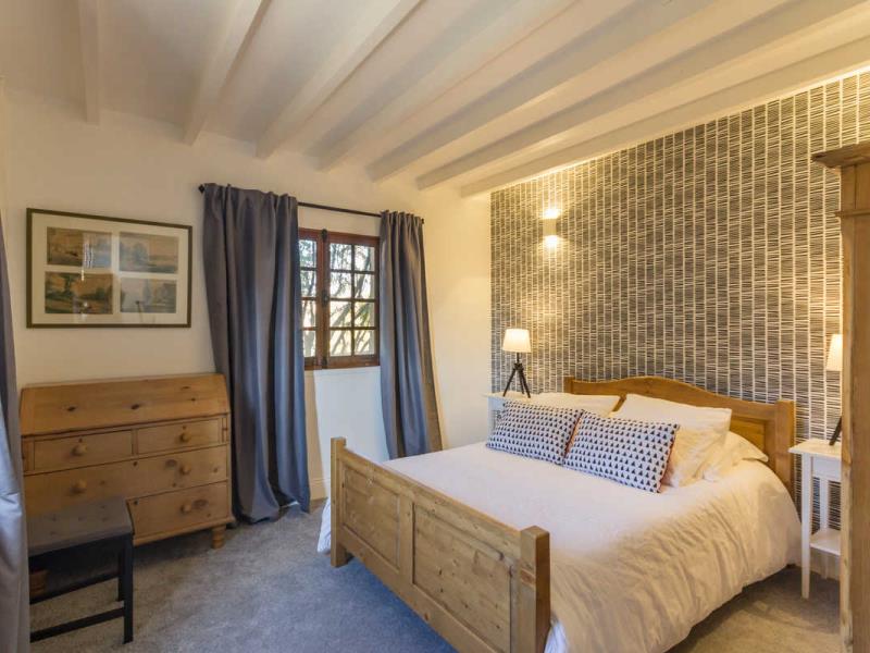 G4118-bee8300aa1f04a2cb958614ca309dce2