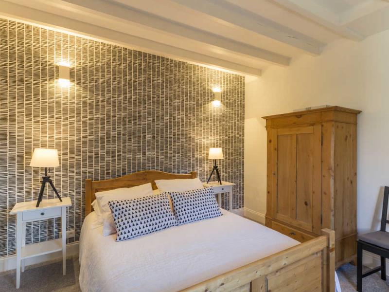 G4118-8107cfcdac524b70a1bbf5f2e1f0bbb6