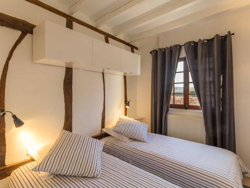 G4118-8a5a9382375b4c2cab72f4651d6a51f8