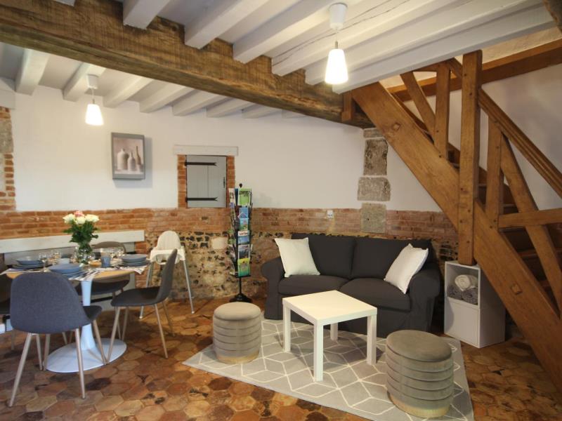 G4128-548e33532edc40c1b864407071351aa4