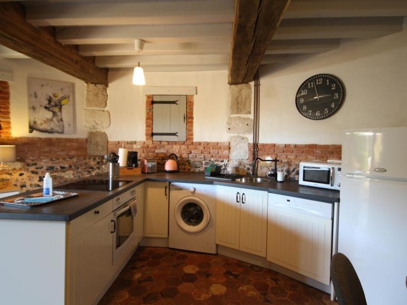 G4128-e2cd668c2d484c8eae804416c631811b