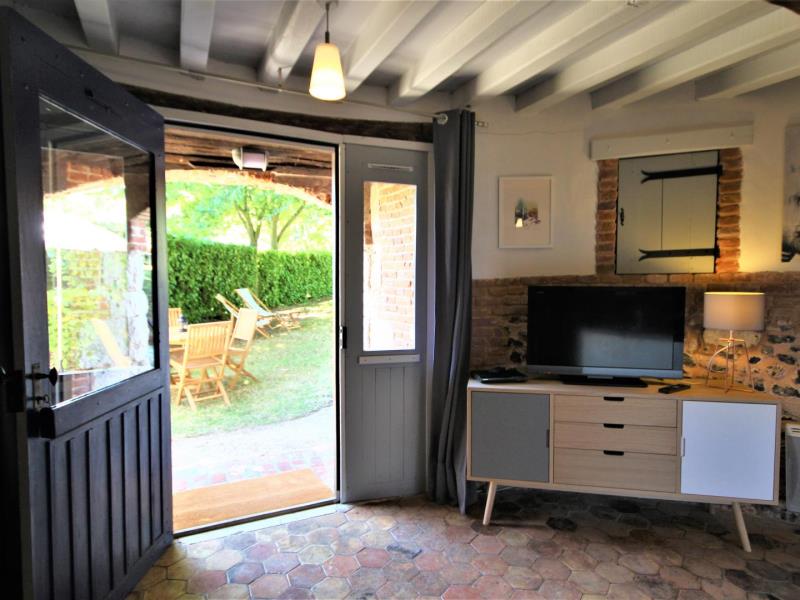 G4128-612968d6cc6d4dcf83b92863e2f4a4cc