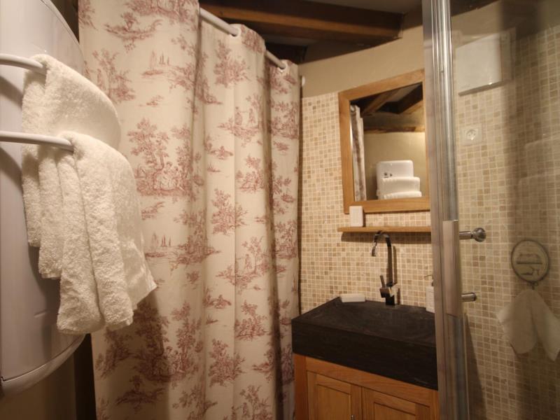 G4128-88208b9fa17b4fed9c3ff1ef44b6e32b