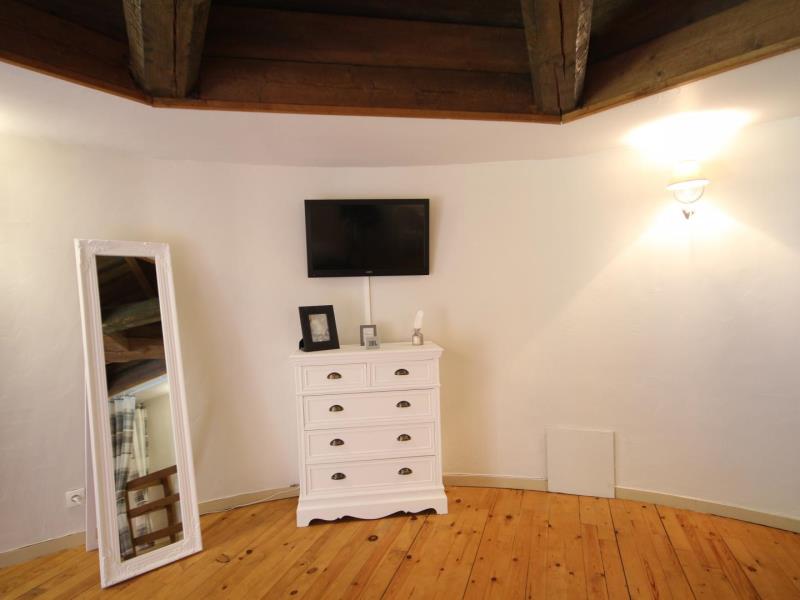 G4128-51c0e4ae37af48bea1b71d9586c8f930