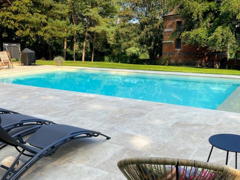 G4128-3e393be989c147a29e2edb3060af7fce