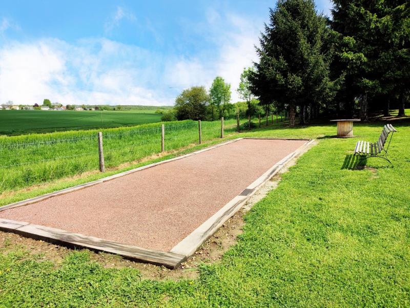 G4146-a589151088c9419f91df12d6a50de8e1