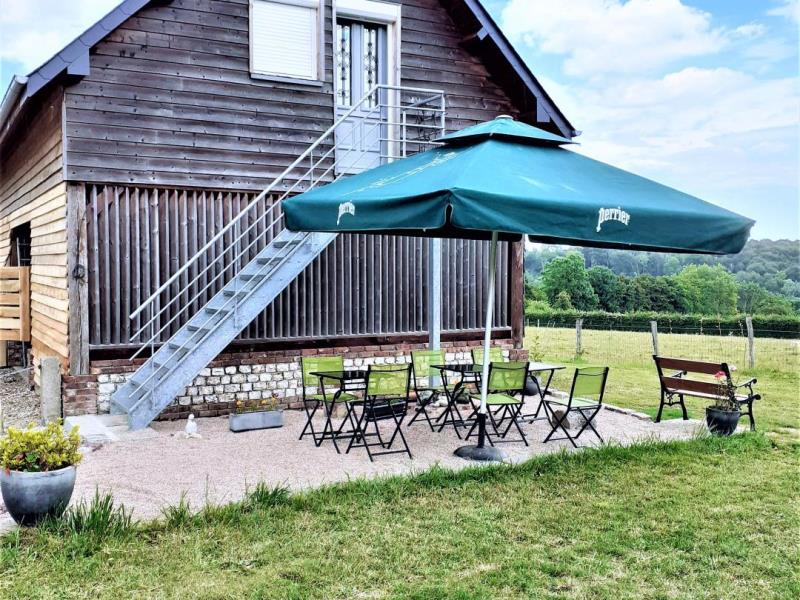 G6151-fdac8221977141968d3cc71c5acb76ad