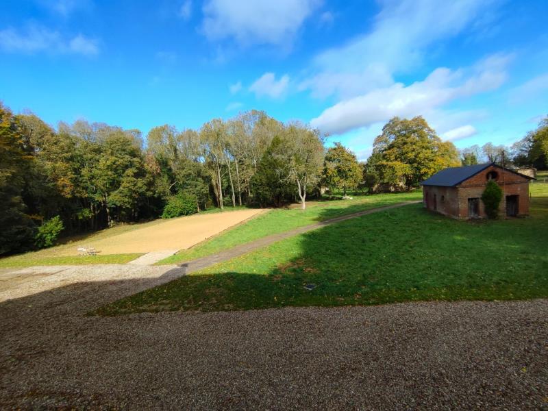 G4149-12a3729a94564156823e273fbb742766