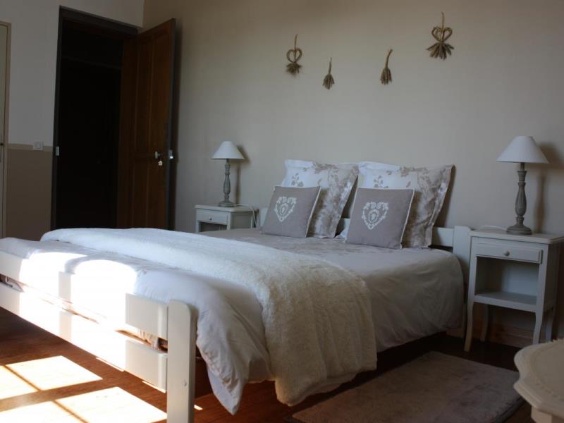 G24024-637695db6bb44592a290a34bc2d44de1