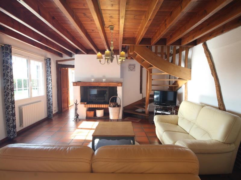 G4124-8162ddf02bd446de97ad3716da9f7c86