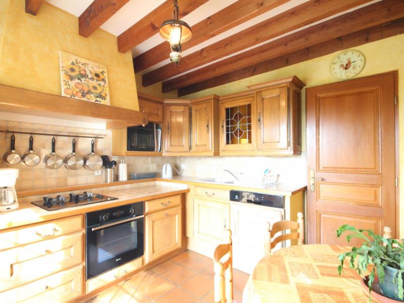 G4124-e38461690cae499fb1e377866e578153