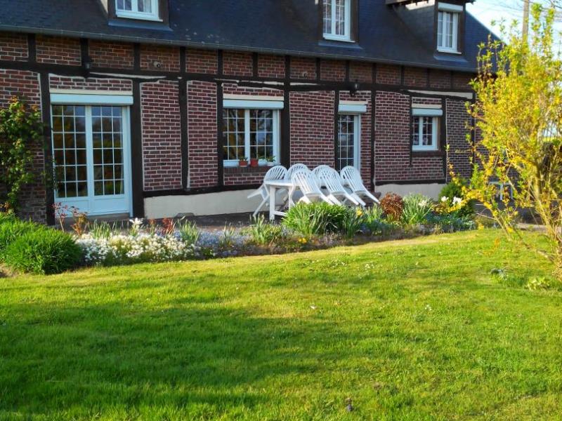 G4124-3f393d3d57ea454586707201ced2b21d