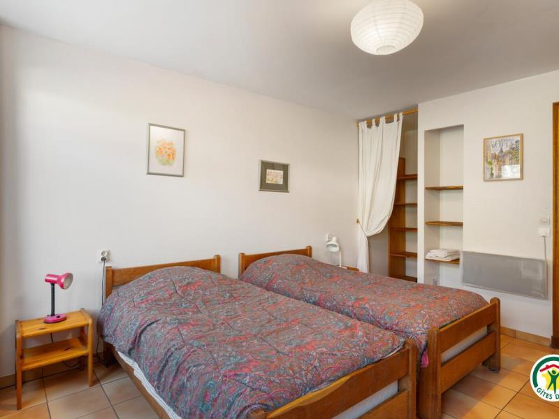 G24058-686d0f8a23ff4531ba6b1e0a2630075c