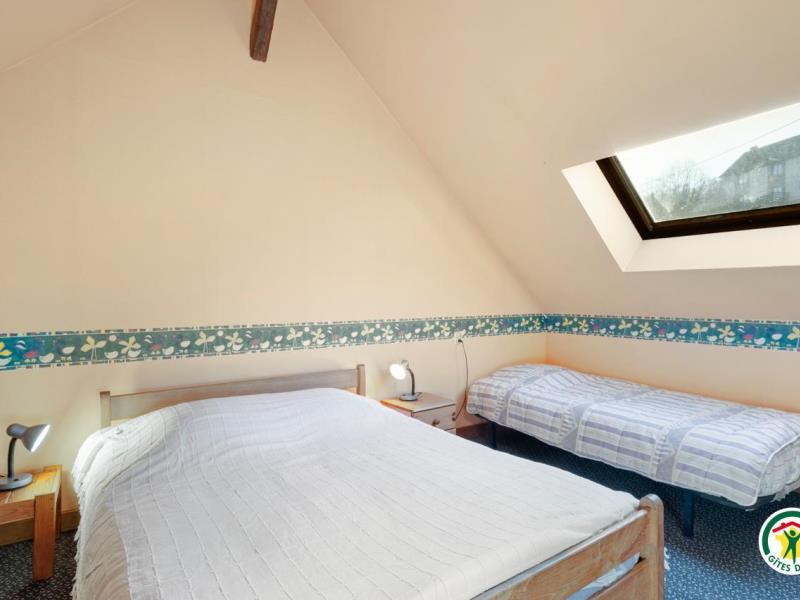 G24058-6cde3dc0b2f94c37b6501e432b0dbf47