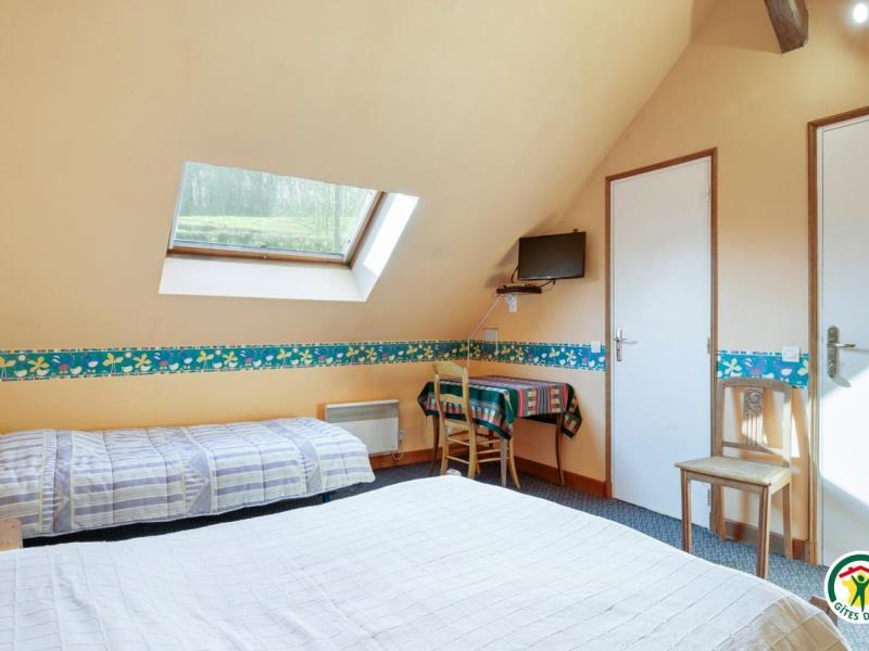 G24058-c1d6c8fa1a9b4a2e8d9bafacbfd3d3eb