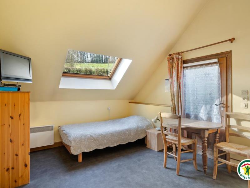 G24058-3a7e6ddad0c54858bb274462bb4f8cbc