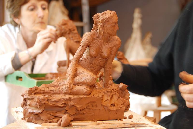 Stage de modelage avec modèle vivant au Jardin des Sculptures 
