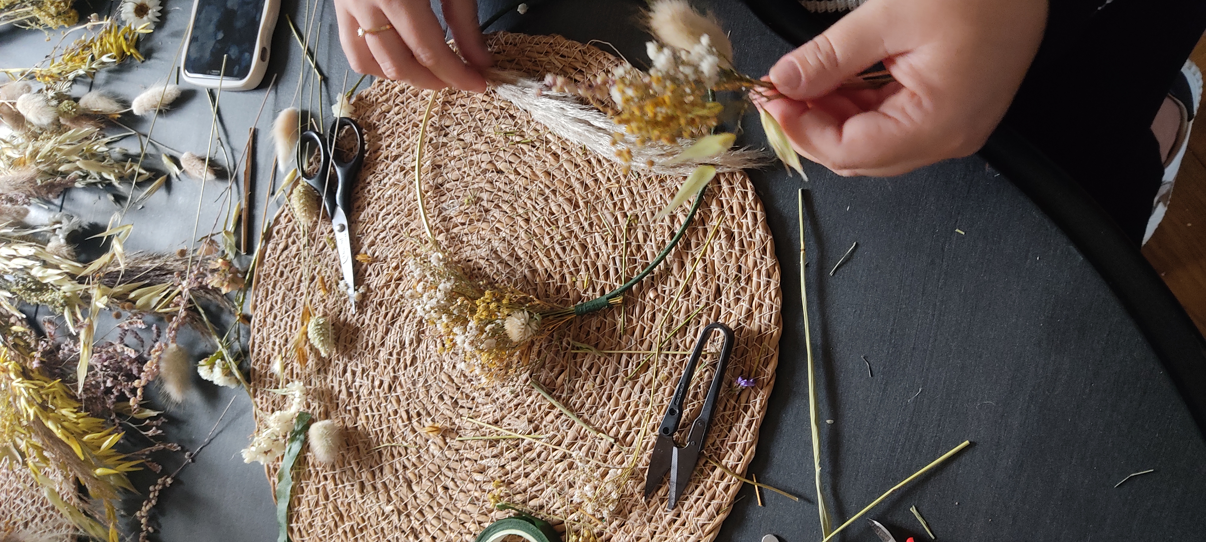 Couronne de fleurs séchées 