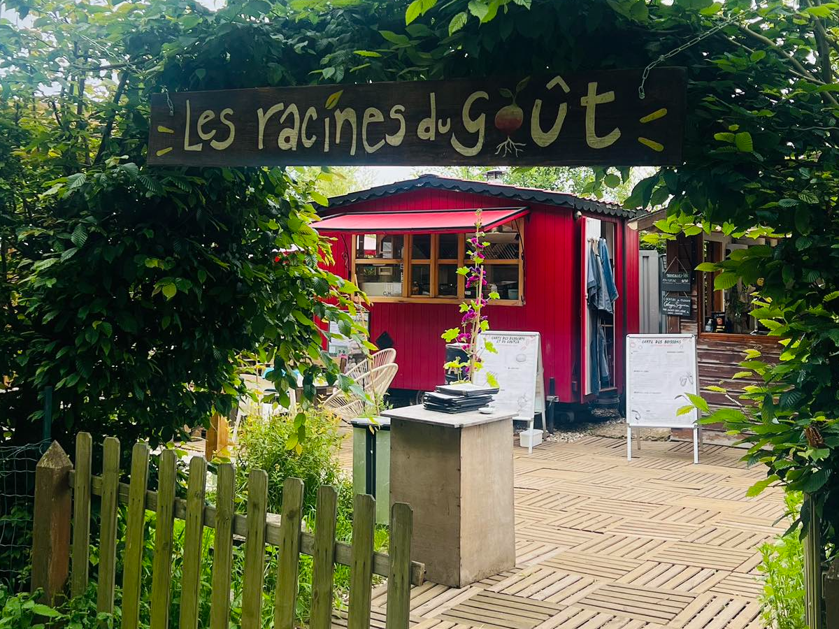 Soirée de clôture de saison au bar Les Racines du Goût
