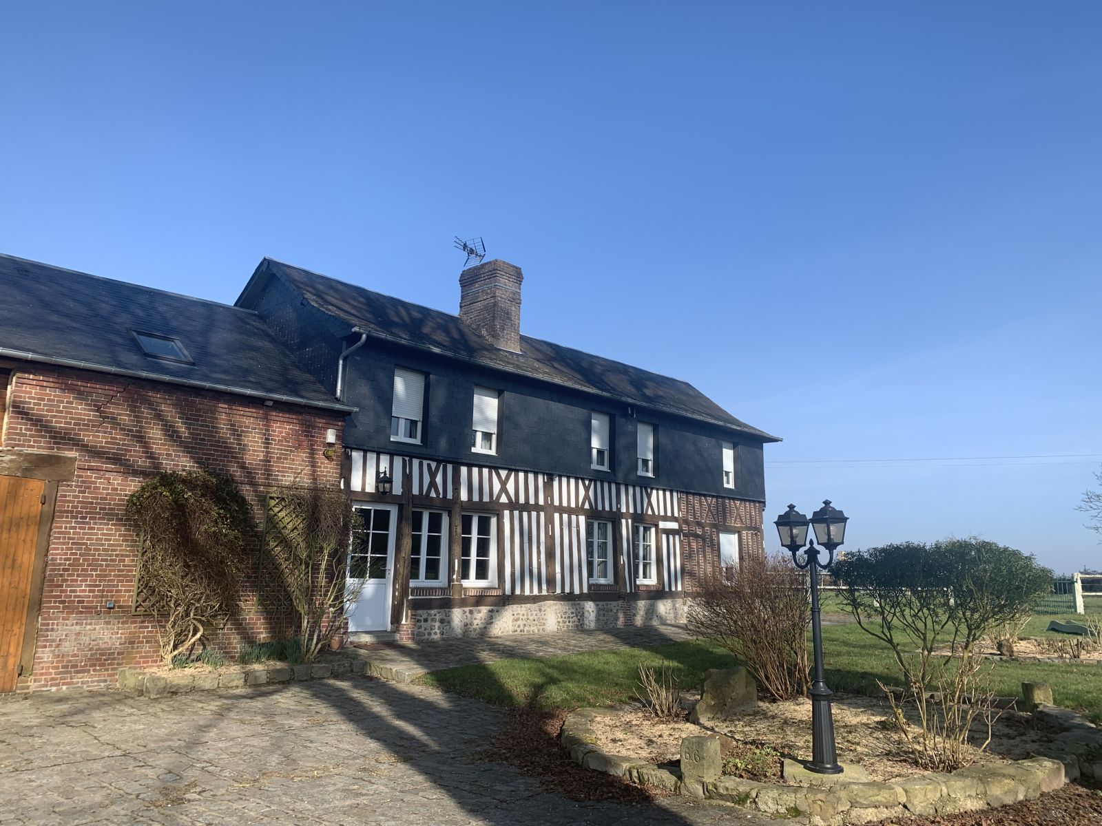 Gite dans une ferme avec des colombages